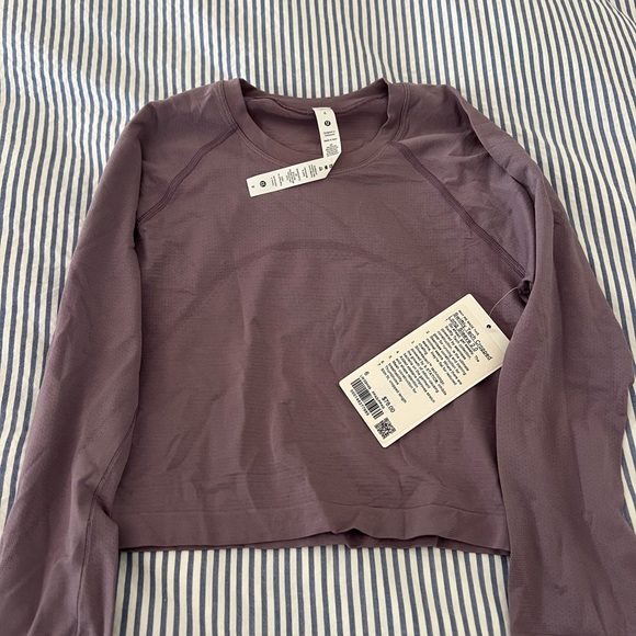 lululemon athletica Tops - Lululemon swiftly tech cropped long sleeve 2.0